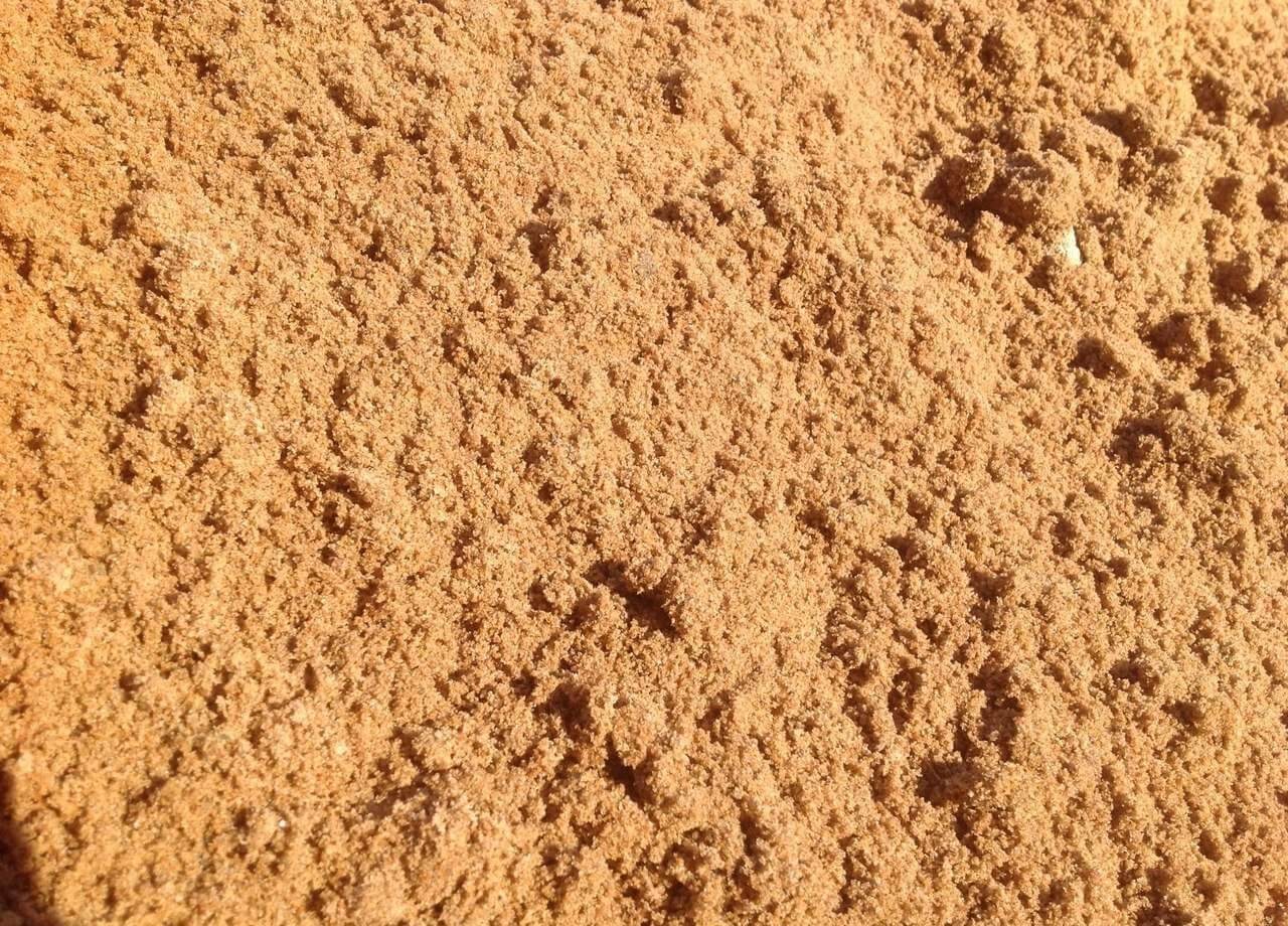 Строительный песок для строительных работ с доставкой по Уфе